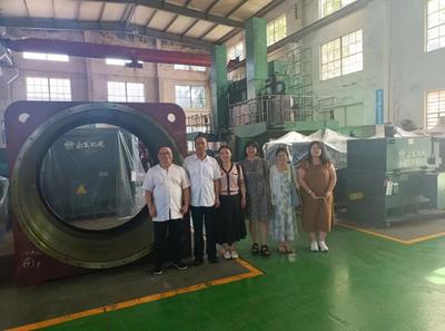 百名教師訪百企 國(guó)際經(jīng)濟(jì)與貿(mào)易專業(yè)教師深入微電機(jī)及電機(jī)制造企業(yè)調(diào)研學(xué)習(xí)